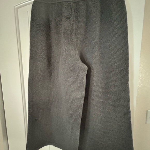 Lululemon Retreat Yourself Cropped Heathered Grey Pants Size 4 - Picture 8 of 9